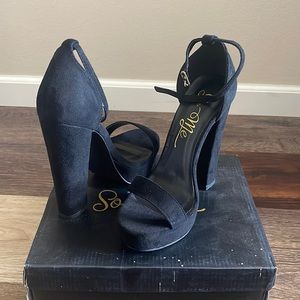 So Me, Thick Heel, size 7-7.5